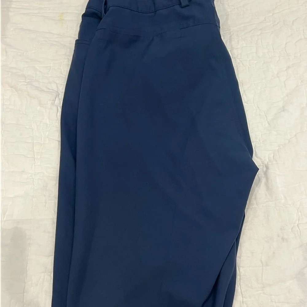 Men's Greg Norman 5 pocket performance Navy Blue Pants 36x29
